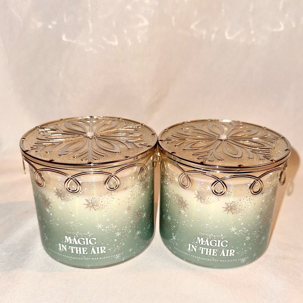 Bath & Body Works Magic In The Air 3-Wick Candles